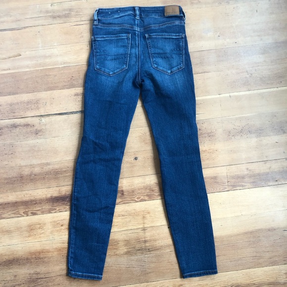 American Eagle Super Hi Rise Jegging Next Level Stretch Jeans Sz 2 Short - Picture 2 of 9
